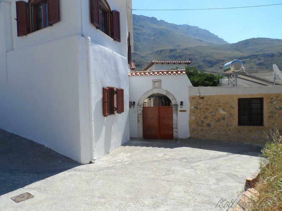 Liolio'S Manor Villa Agalianos Buitenkant foto